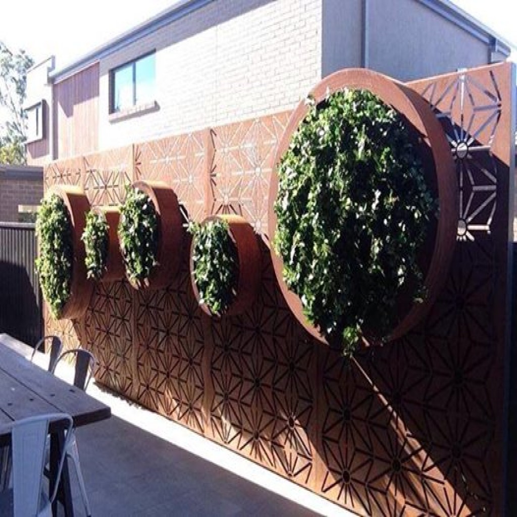 Round Vertical Garden Pods - PO Box Designs